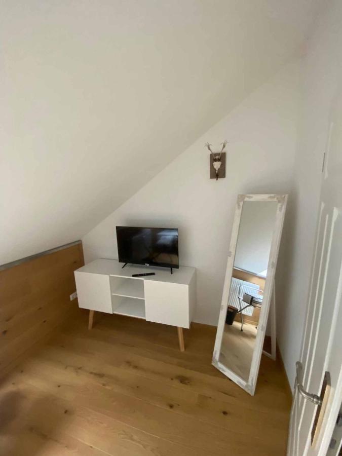 Forsthaus Apartamento Crimmitschau Exterior foto