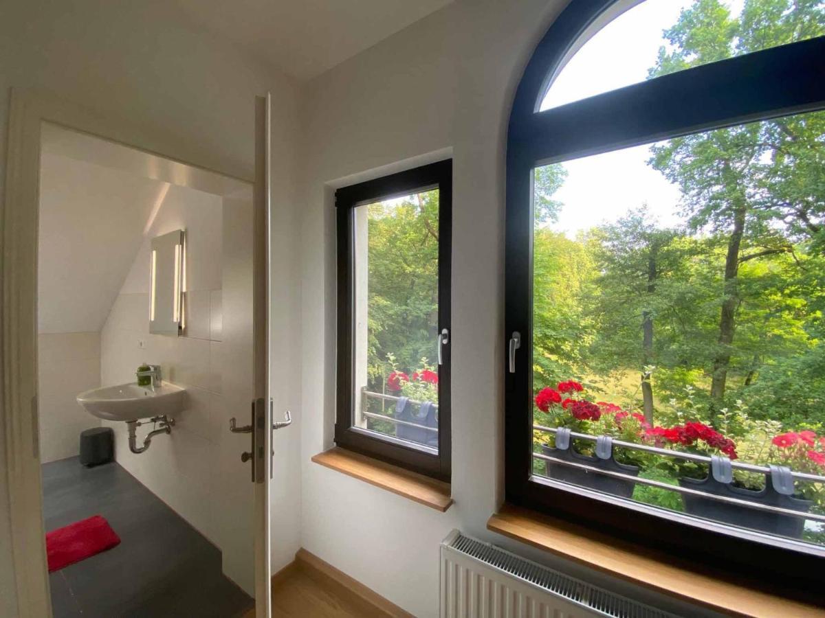 Forsthaus Apartamento Crimmitschau Exterior foto
