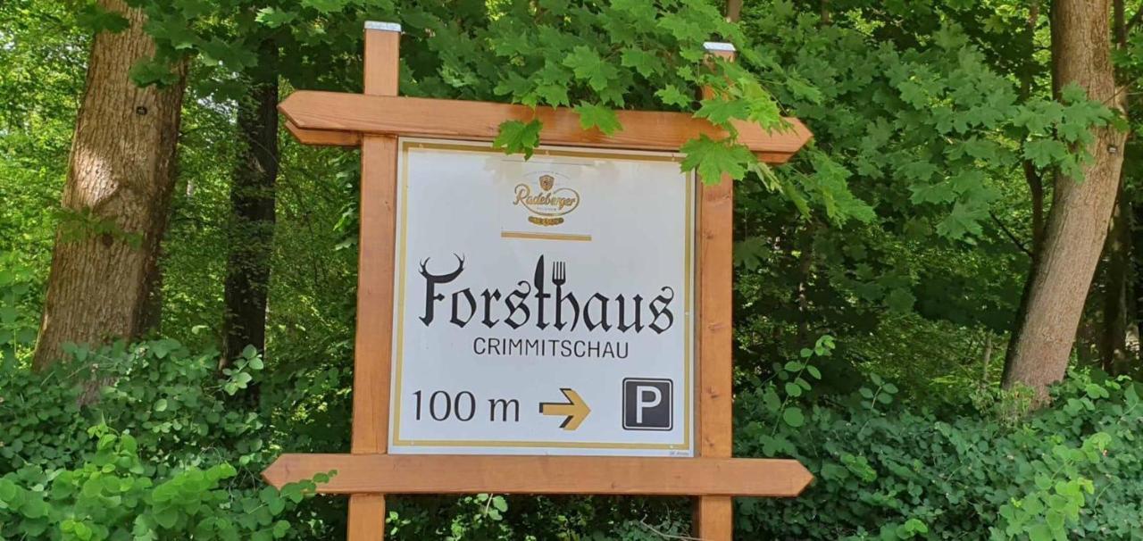 Forsthaus Apartamento Crimmitschau Exterior foto